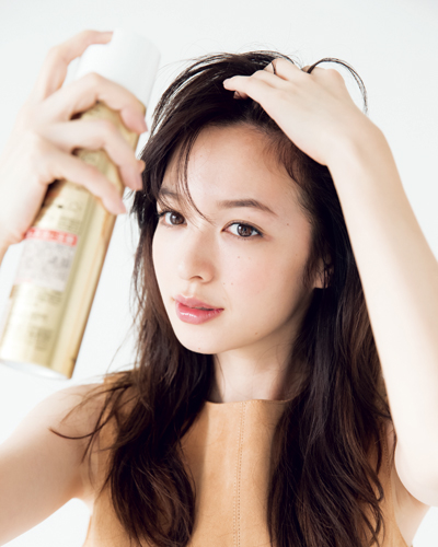 長め前髪を簡単おしゃれにアレンジ ショート ボブ ミディアム ロング 長さ別に似合うバング 美的 Com 長め前髪を簡単おしゃれにアレンジ ショート ボブ ミディアム ロング 長さ別に似合うバング 美的 Com