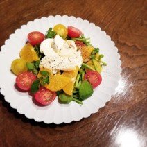 「ブラッドオレンジジュースのドレッシングで！オレンジとミニトマト、クレソンのサラダ」美容エディター・門司紀子のToday’s SALAD<番外編>