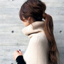 いつものポニーテールを簡単アレンジ！ 人気ヘアスタグラマーが伝授