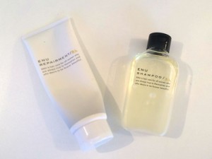 ■中野製薬│エヌ シャンプー SL（右）
