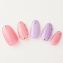 春のおでかけデートにぴったり！　シアー感が春らしい“大人顔”ピンク＆パープルネイル【365日ネイル】