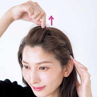 ねじって留めるだけの簡単アレンジ！パーティヘアにも◎