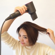 ショートボブの簡単寝グセ直し術！朝のスタイリングで時短を叶えるには…【髪コンプレックス解消vol.18】