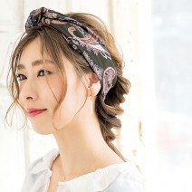 秋はスカーフでヘアスタイルをカジュアルアップ！【プロセス付き】簡単かわいい巻き方を覚えてアウトドアイベントに繰り出そう