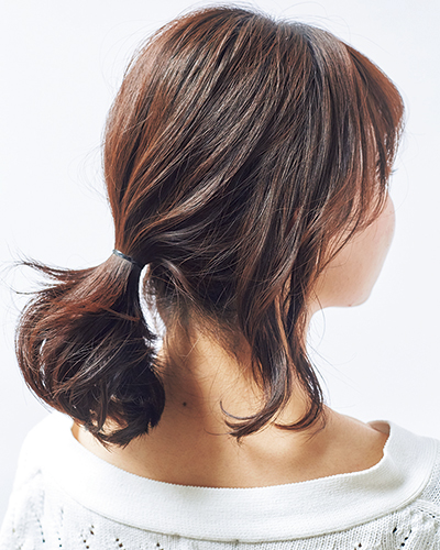 5分でできる簡単バレッタヘアアレンジ｜ミディアム