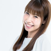 人気H＆Mが愛用している保湿もかなう美白アイテムベスト3｜2位は雪肌精、1位は？