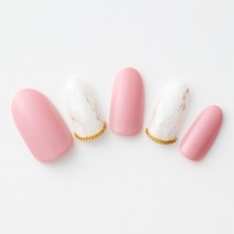 【365日ネイル】気持ちに余裕が持てるピンクネイルを“大理石アート”で品よくクラスアップ！