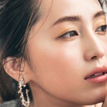 SUQQUの限定イエローアイシャドウで、いつもと一味違う簡単おしゃれアイに♪
