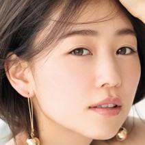コスメデコルテのラベンダーチークは肌に透明感を与える万能カラー！