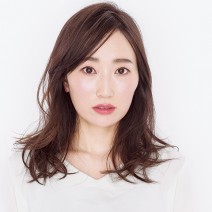 薄い地味顔のコンプレックス解消！ プロ直伝愛され顔のコツは名品ピンク下地に…