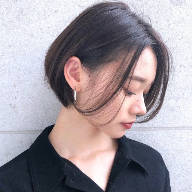 ワンレンショートボブ選 パーマや前下がりなど人気の髪型とヘアアレンジ 美的 Com