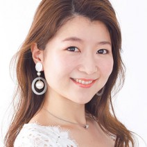 ぽっこり窪んだ「肌色毛穴」は部分用下地でカバー！ プロのカモフラ技も