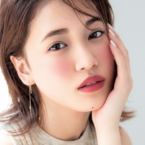E-girls・藤井夏恋さんが大変身！ 大人の色気漂う色っぽ可愛げフェースに♪