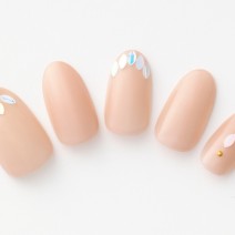 指先を長く美しく！ベージュネイル14選｜シンプルでオフィスにもおすすめのベージュネイルまとめ