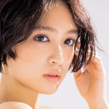 夏メイク｜イヴ・サンローラン・ボーテのブルーアイライナーで涼しげアイに♪