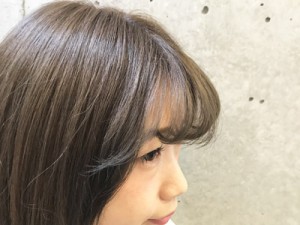 【シースルーバングの作り方】ホットカーラー×ドライヤーで前髪をクセづきやすく!