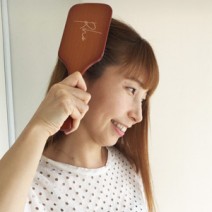 人気H＆M直伝！サラサラストレートロングヘアのキープ術＆おすすめケアアイテム【髪コンプレックス解消vol.25】