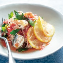 レモンを使ってさっぱりと♪ 夏に食べたい『トマトレモンの冷製パスタ』
