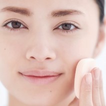 「NOTテカリ肌！ 夏のツヤ肌キープ術は？」解決策を人気H&Mが徹底解説！