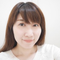 メイクを落としても色白美肌！季節・肌状態によってスキンケアアイテムを使い分け【すっぴん女子#71】