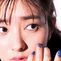 イヴ・サンローラン・ボーテの偏光アイライナーはさりげなく下まぶたに仕込むのが正解！