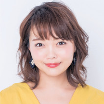 ベースメイクの厚塗りは老け見えの元！？ 間違ったセルフメイクを人気H&Mが徹底お直し！