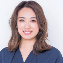 年齢に合わせてメイク法アップデートできてる？ 間違ったセルフメイクを人気H&Mが徹底お直し！