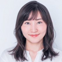 似合う色がわからずリップだけカラーレスに… 間違ったセルフメイクを人気H&Mが徹底お直し！