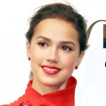 女子フィギュア・ザギトワ選手、氷上でも「発色がいい」“SHISEIDO メイクアップ”アンバサダーに