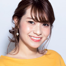 ヘアアレンジ｜たった3分でできる！ ゆるっとした後れ毛で今っぽアレンジ♪