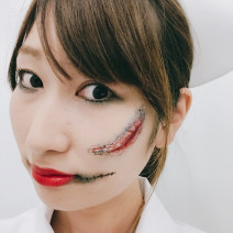 傷メイクの簡単にできるやり方！ティッシュやペン、ボンドでも！？ハロウィンの傷メイク