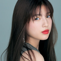 ジルスチュアートの最旬リップでE-girls 石井杏奈さんが大人っぽおしゃれ顔に変身！