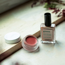早坂香須子のhappy organic cosme! vol.29　秋顔にシフトするオーガニックメイク
