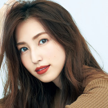 秋らしいランコムのマット系深みカラーリップで即美人顔に！