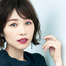 シャネルのクレヨンリップでふっくら唇に♪ 色っぽかわいいメイク方法