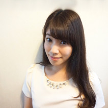 これぞ見せられるすっぴん！透明感あふれる素肌美人はアイテム使い分け上手【すっぴん女子#84】