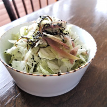 胃腸を休めて美肌底上げ！【キャベツとみょうがの塩昆布サラダ】Today’s SALAD #58