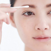 海メイクやプールでも…ウォータープルーフなどキープ力抜群！濡れてもOKメイクまとめ