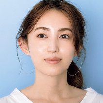 ベースメイクはBBクリームとコンシーラーだけでOK！ 今どき抜け感ツヤ肌の作り方