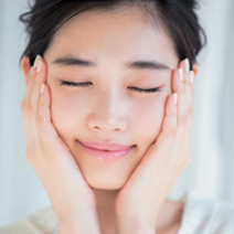 乳液の使い方｜週末のスペシャルケアや乳液ピーリングなど