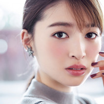 ジル、WHOMEE、ヴィセ リシェ…クリームチーク×ハイライトでピュアな愛されフェースに♪