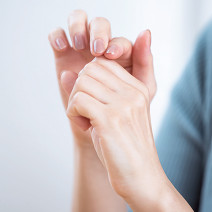 手は顔より老化が早い！？ 手タレに教わるふっくら美しい手のつくり方