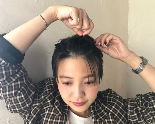 【Style3】横分けねじりアレンジで大人っぽく