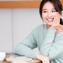 「毎日の白湯は欠かさずに！」美人モデルが実践する白肌キープ術とは？