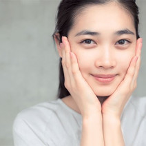 美肌の方法まとめ｜洗顔、スキンケア、韓国コスメ、メイク法から食べ物まで！美肌を叶える方法ぜんぶ