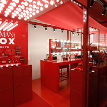 限定リップやアルマーニ自販機も登場！期間限定ポップアップストア「ARMANI BOX」が表参道にて開催中！