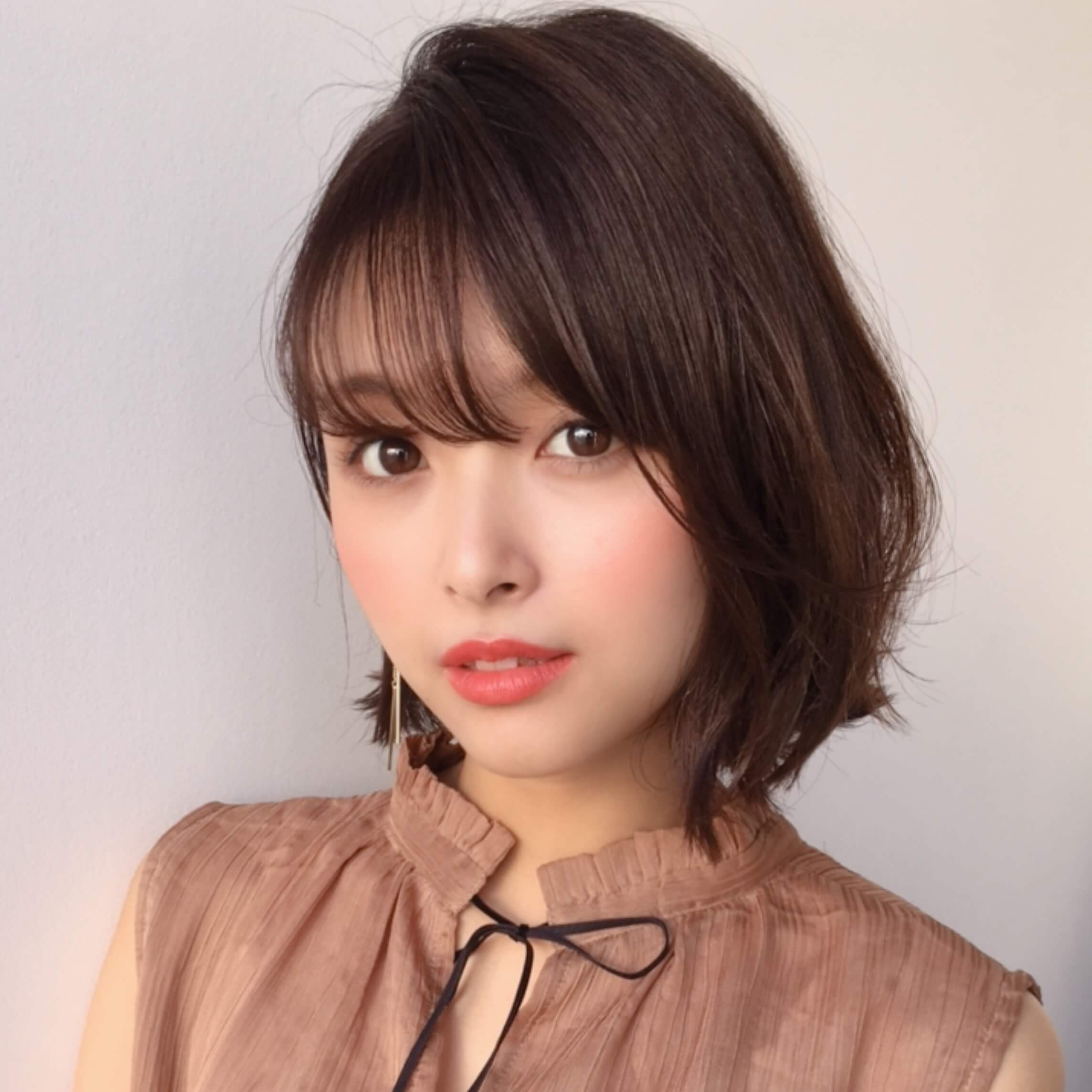 【ボブ×可愛いヘアスタイル１】耳掛けスタイルでガーリー度アップ