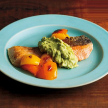 オメガ３を積極的に摂取！｜手軽に摂れるオイルやオメガ３が多く含まれている魚＆レシピ、オメガ脂肪酸が含まれているコスメなど