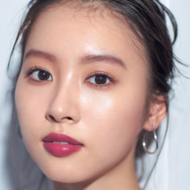 キャンメイクのブラウンチークが超優秀！ パープルリップと合わせてイイ女度UP！