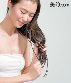 髪のごわごわの原因は 自然乾燥 ドライヤー スタイリング アイテムの対処法まとめ 美的 Com 髪のごわごわの原因は 自然乾燥 ドライヤー スタイリング アイテムの対処法まとめ 美的 Com